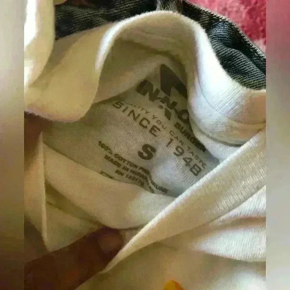 IN-N-OUT ARIZONA WHITE T-SHIRT WITH BIG CAR GRAPHIC ON THE BACK MEN SMALL - Picture 5 of 5